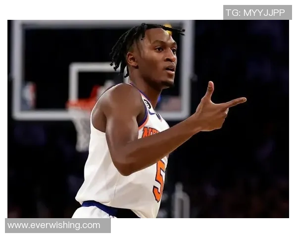 伊曼纽尔奎克利的崛起之路：从新秀到球队核心的蜕变与挑战